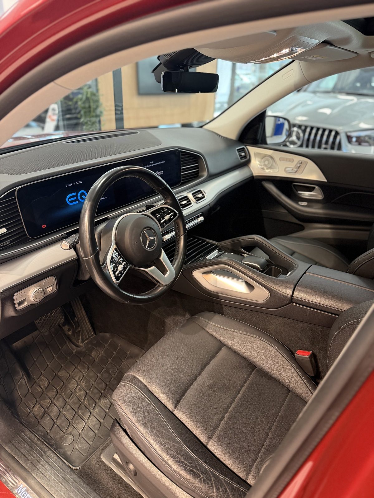 Mercedes-Benz GLE 350 de 4 Matic Hyacinth red