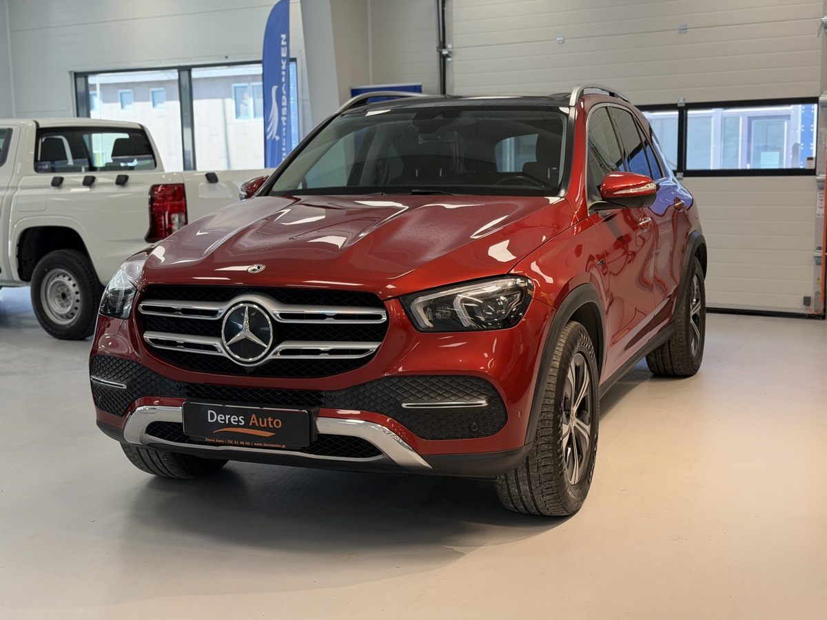 Mercedes-Benz GLE 350 de 4 Matic Hyacinth red