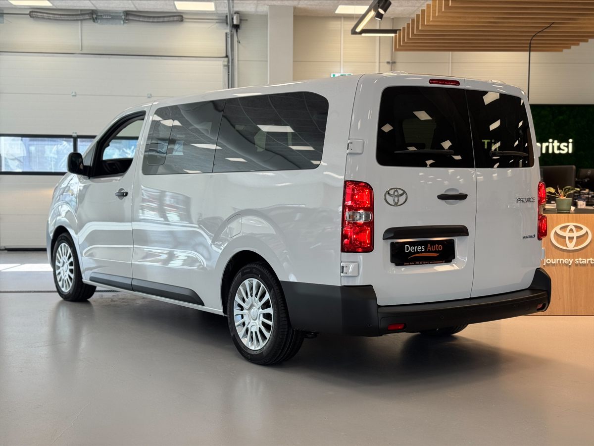 Toyota Proace EV COMBI 9 personer FWD 75 kWh 136 hk
