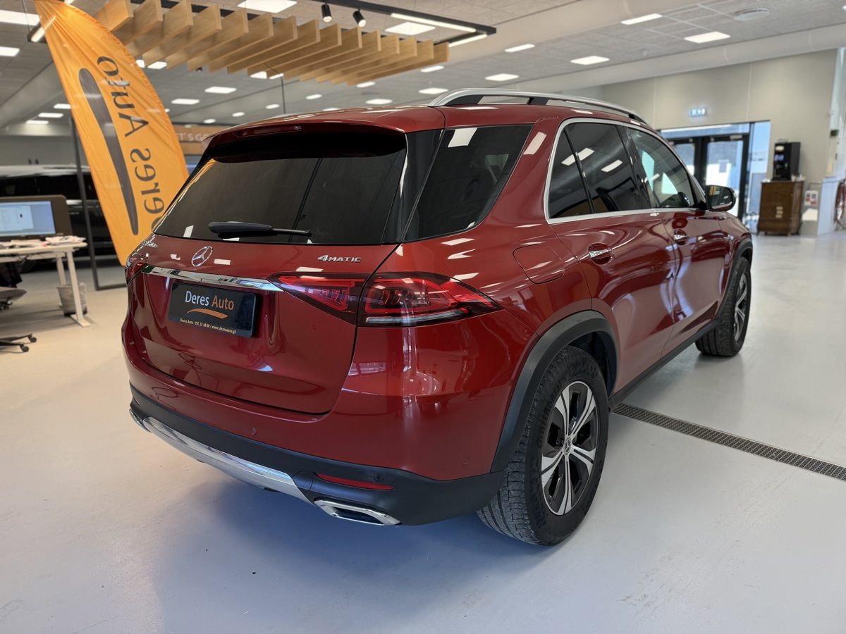 Mercedes-Benz GLE 350 de 4 Matic Hyacinth red