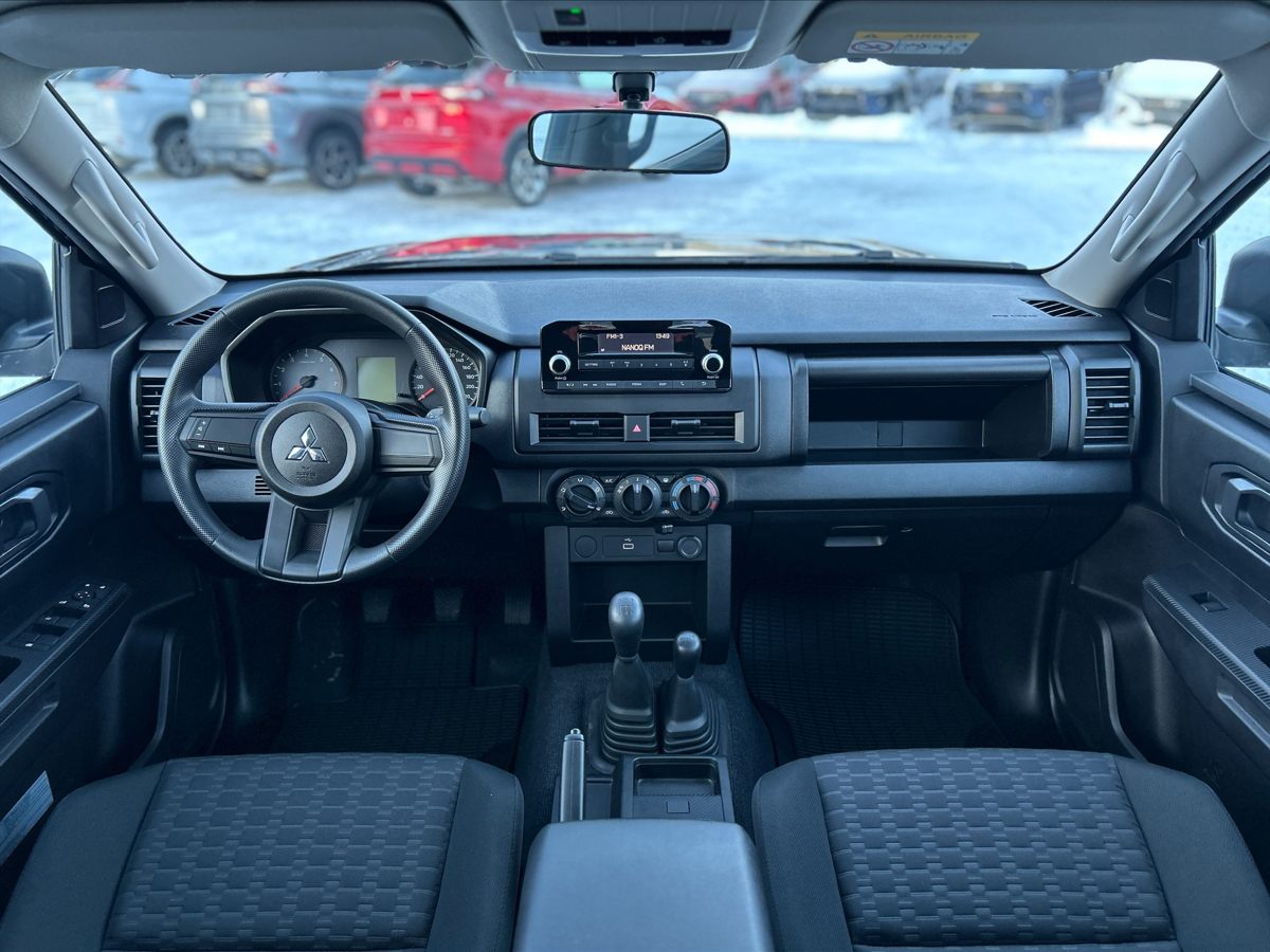 Mitsubishi L200 2,4 Benzin